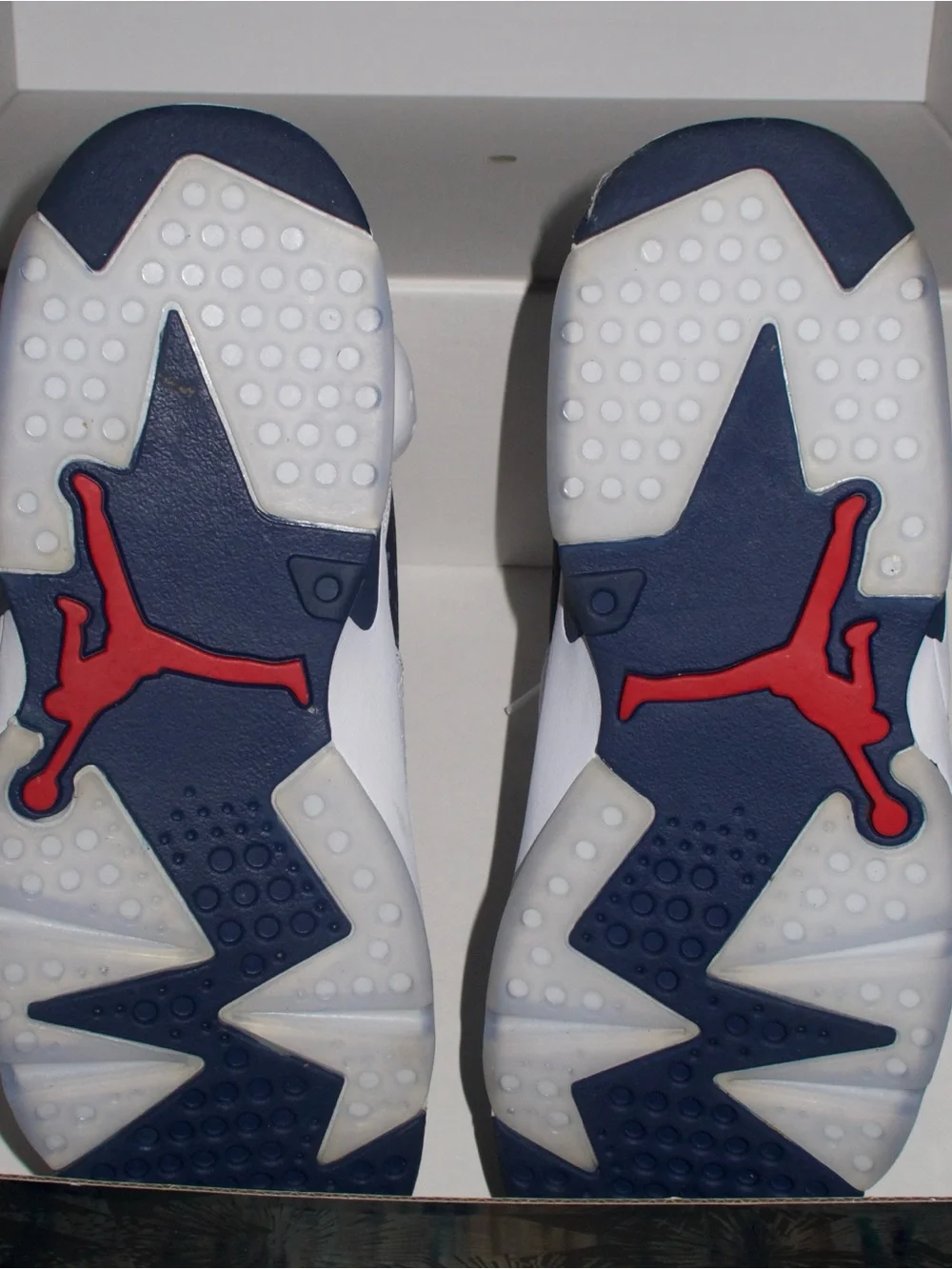 Nike Air Jordan 6 Retro 